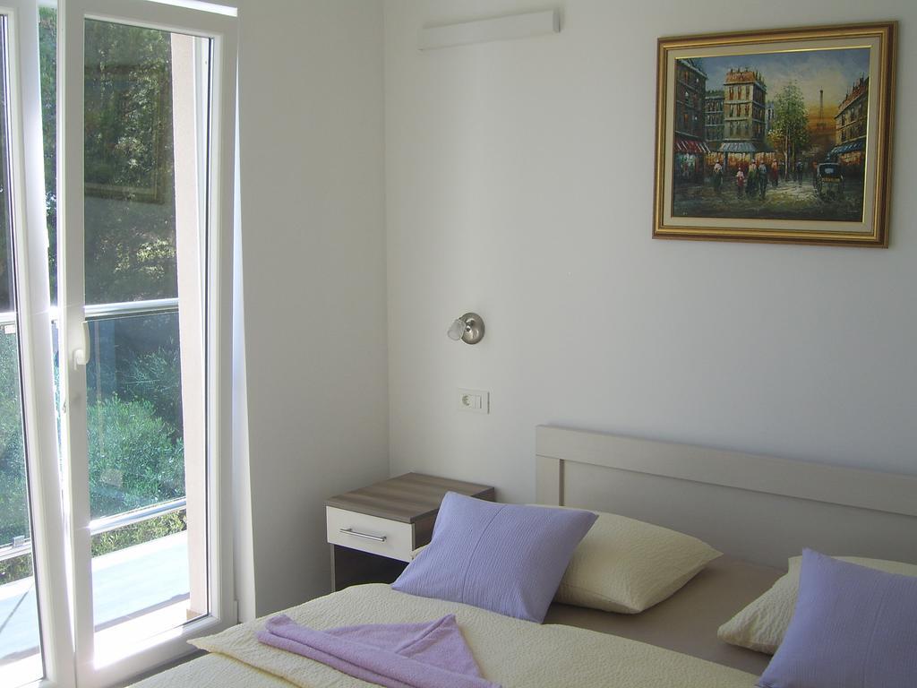 Apartments Villa Erik Rogoznica  Pokoj fotografie
