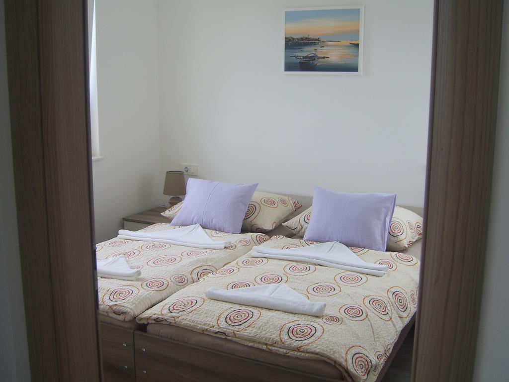 Apartments Villa Erik Rogoznica  Pokoj fotografie