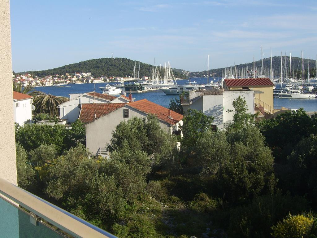 Apartments Villa Erik Rogoznica  Pokoj fotografie